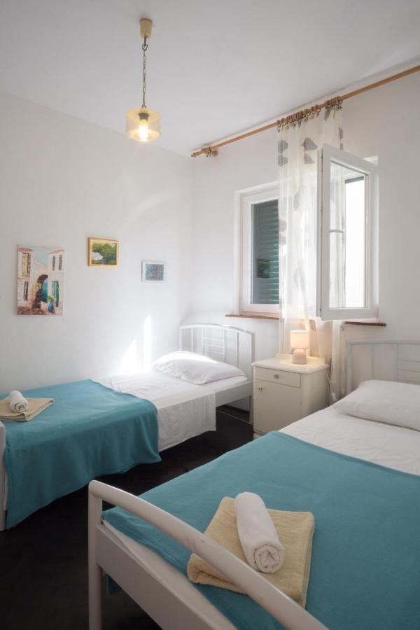 Apartments Podatok 4 Primošten Eksteriør billede